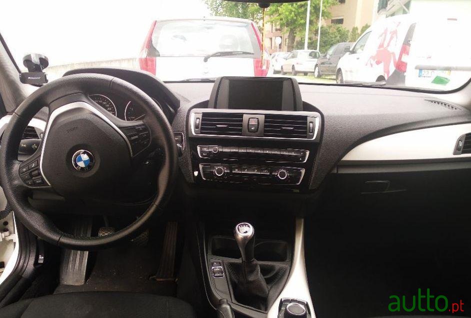 2016' BMW 116 D Edynamics Advantage photo #3