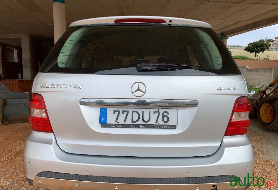 2007' Mercedes-Benz Ml-320 photo #5