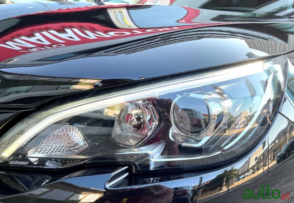 2018' Peugeot 308 Sw photo #5