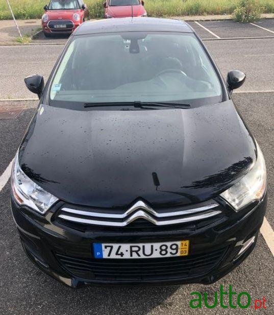 2014' Citroen C4 Ehdi photo #2