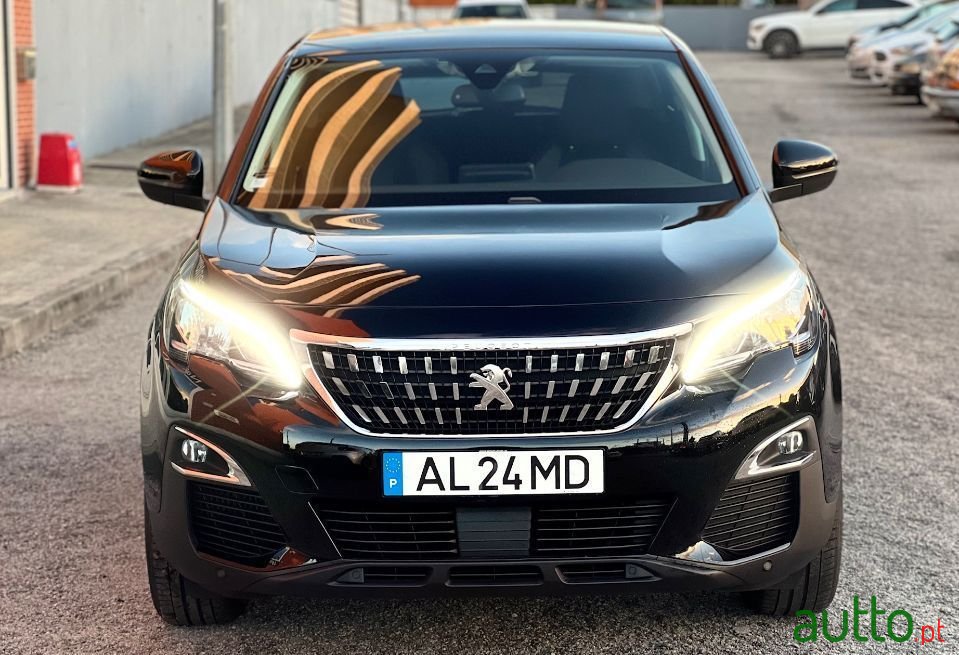 2018' Peugeot 3008 photo #2