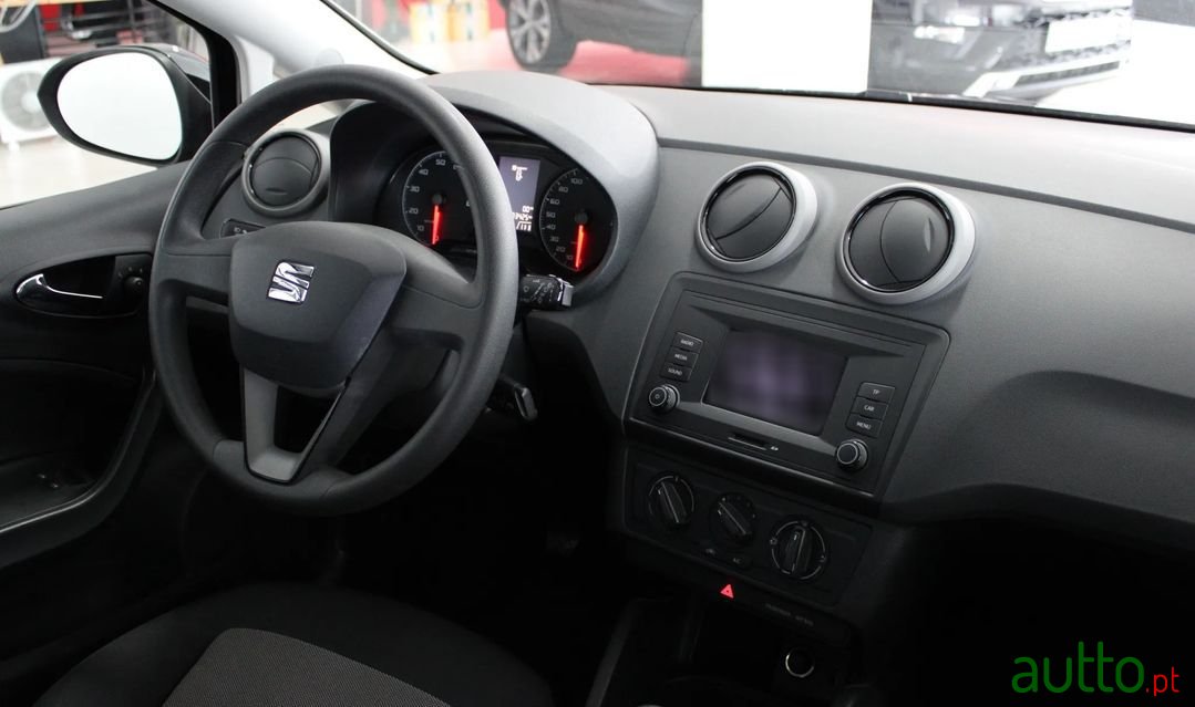 2016' SEAT Ibiza photo #3