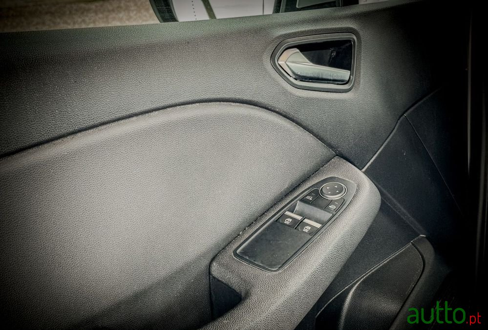 2020' Renault Clio 1.5 Blue Dci Intens photo #4