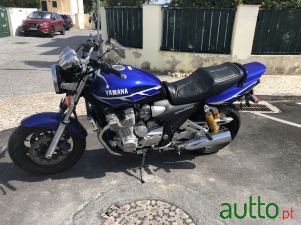 2001' Yamaha XJR photo #1