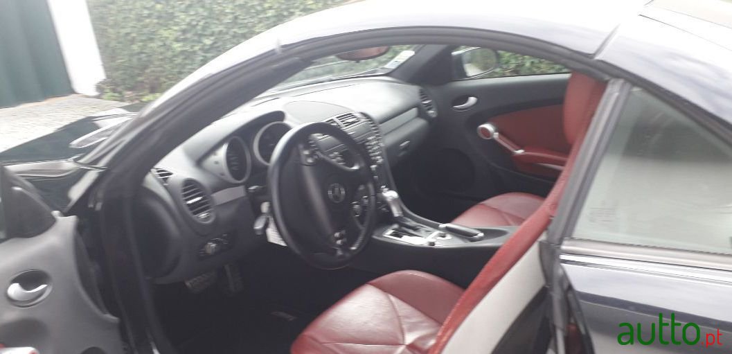2005' Mercedes-Benz Slk-200 photo #1