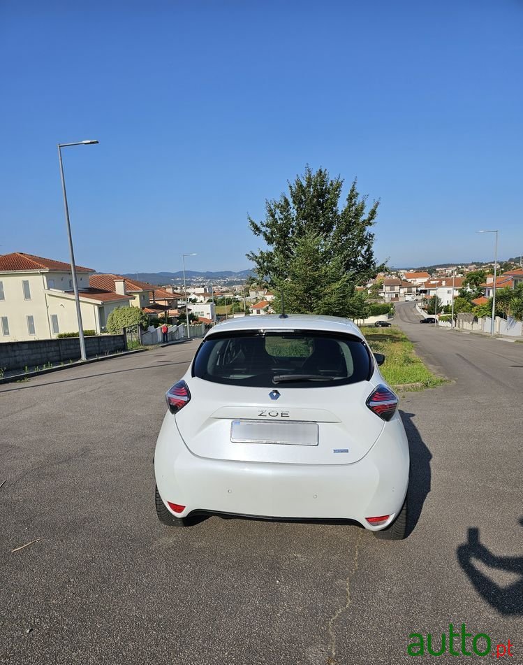 2020' Renault Zoe Exclusive 50 Flex photo #3