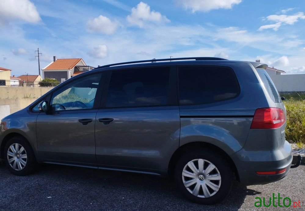 2014' Volkswagen Sharan photo #6