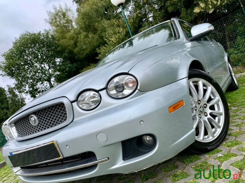 2009' Jaguar X-Type photo #2