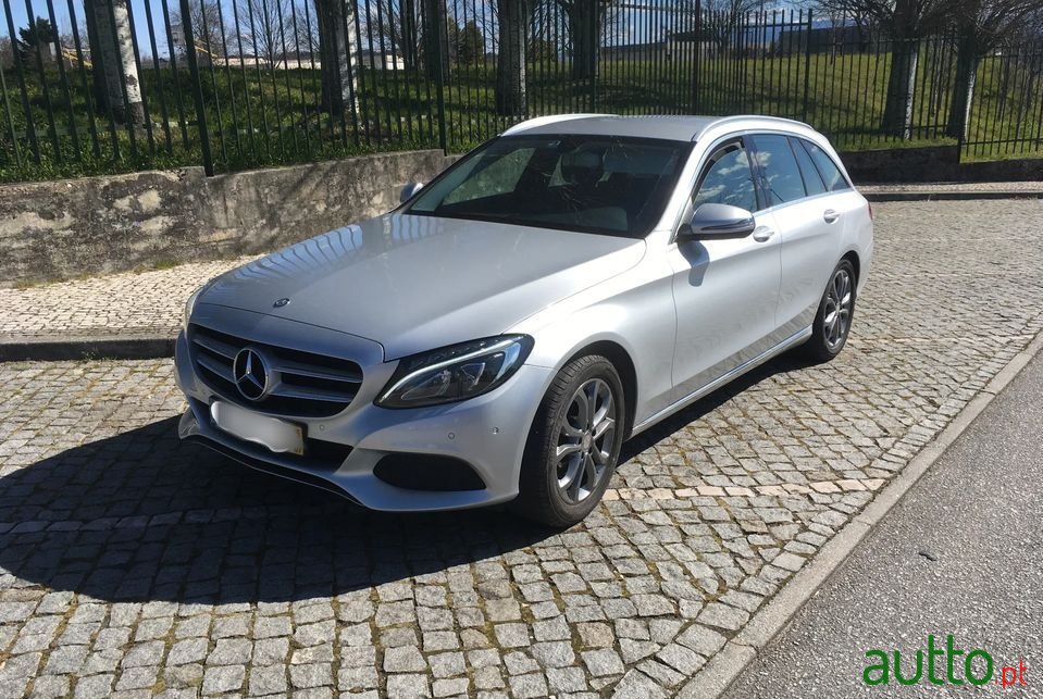 2015' Mercedes-Benz C-220 photo #3