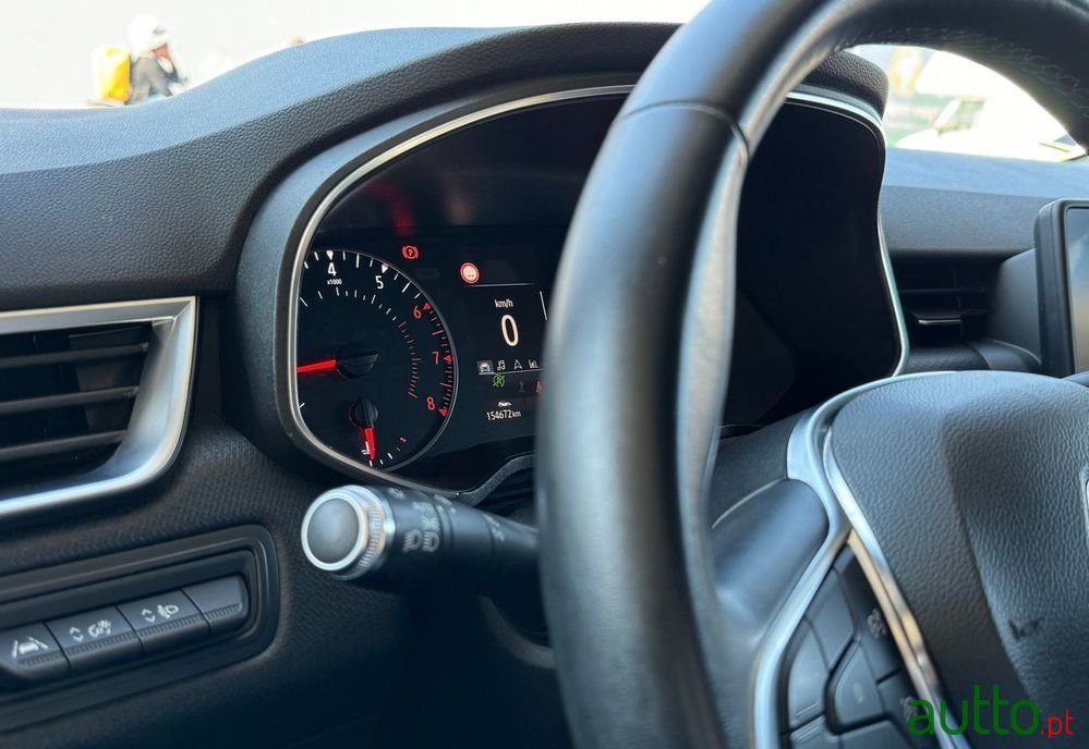 2020' Renault Clio photo #4