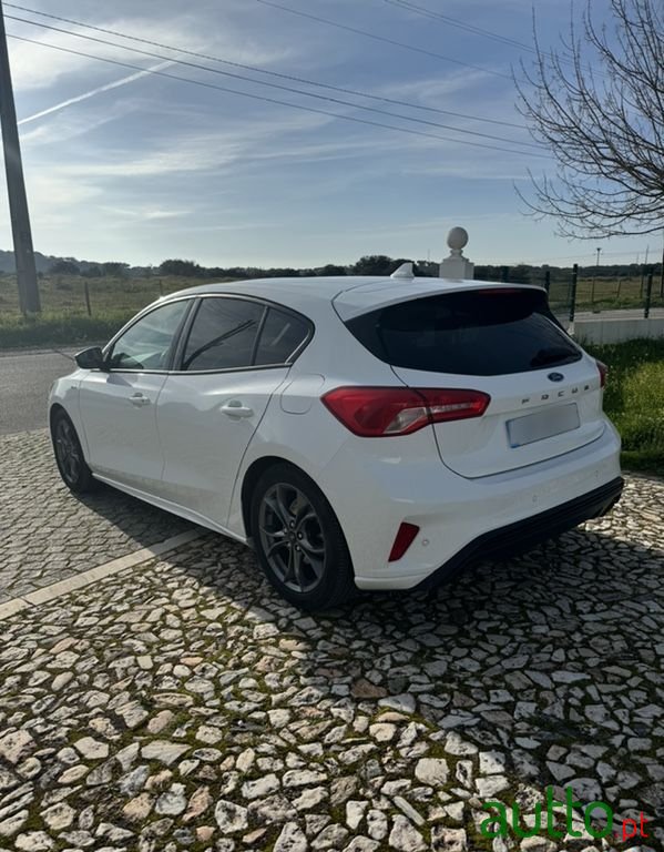 2019' Ford Focus St-Line photo #4