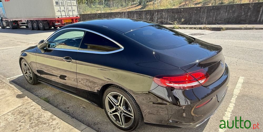 2018' Mercedes-Benz Classe C photo #1