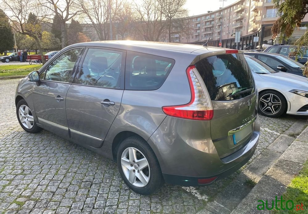 2016' Renault Grand Scenic photo #5