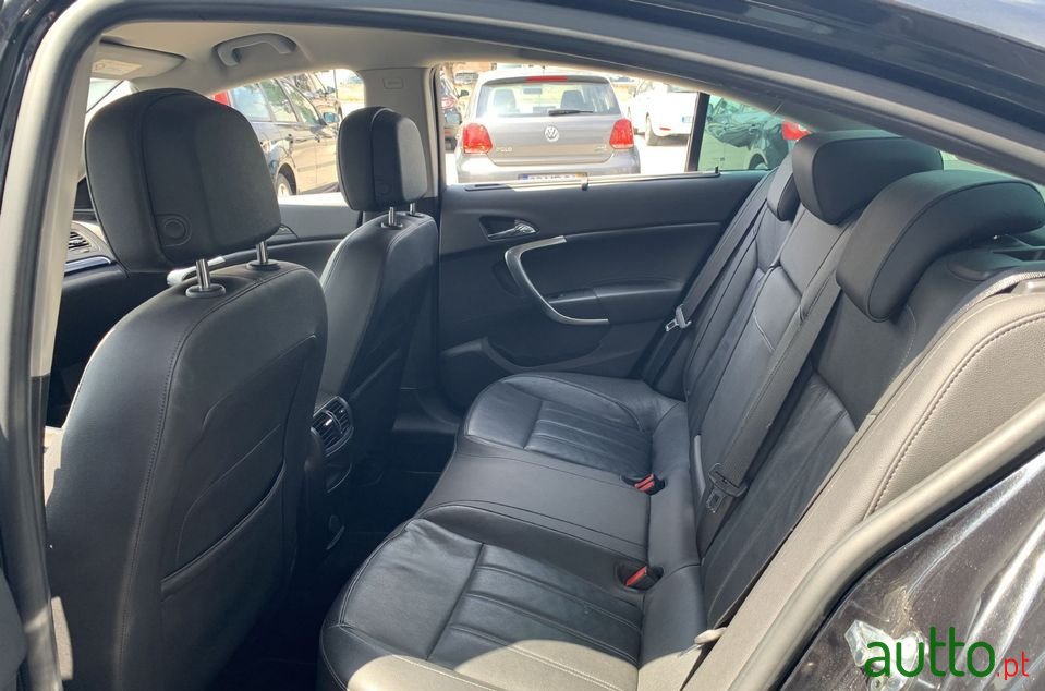 2014' Opel Insignia photo #6