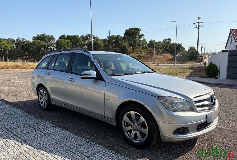 2010' Mercedes-Benz 220 photo #6