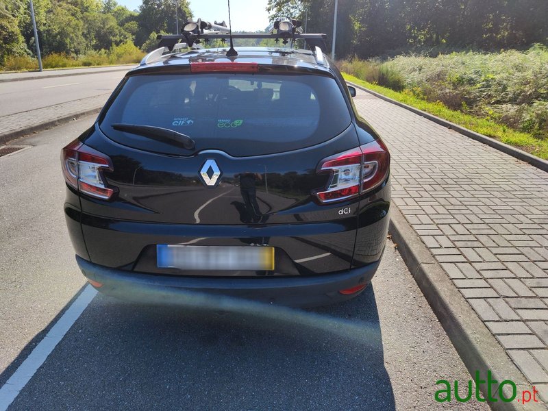 2014' Renault Megane Sport Tourer photo #5