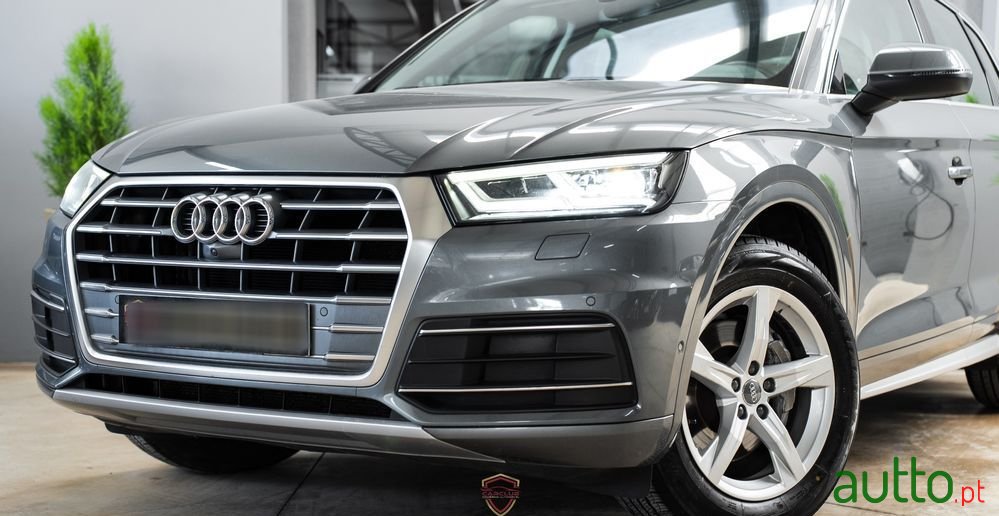 2020' Audi Q5 35 Tdi S Tronic photo #2