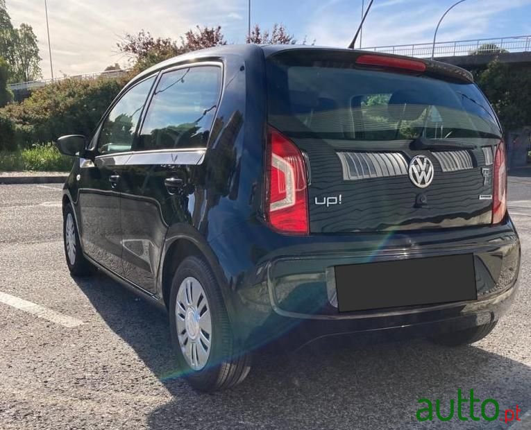 2015' Volkswagen Up photo #2