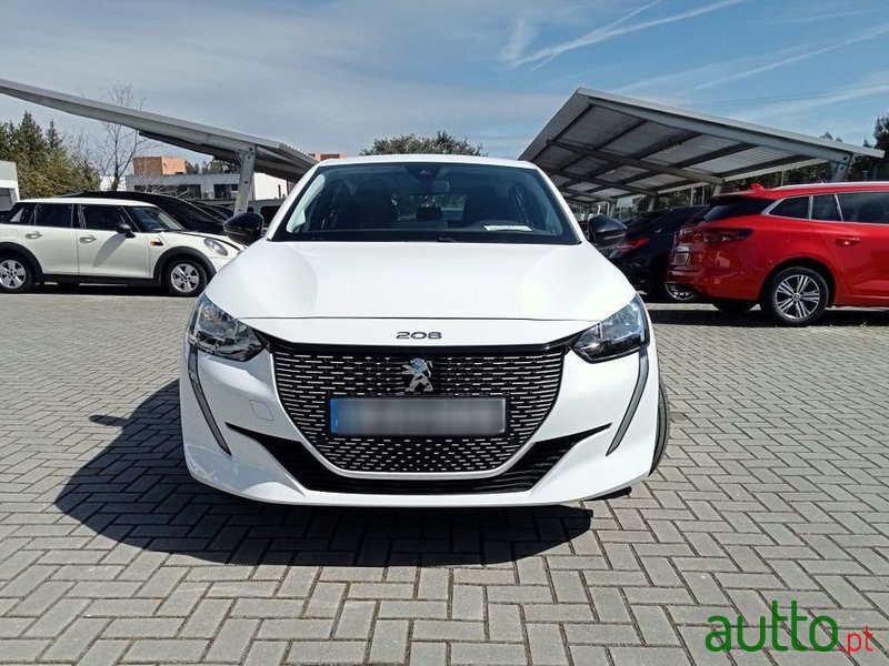 2022' Peugeot e-208 photo #2