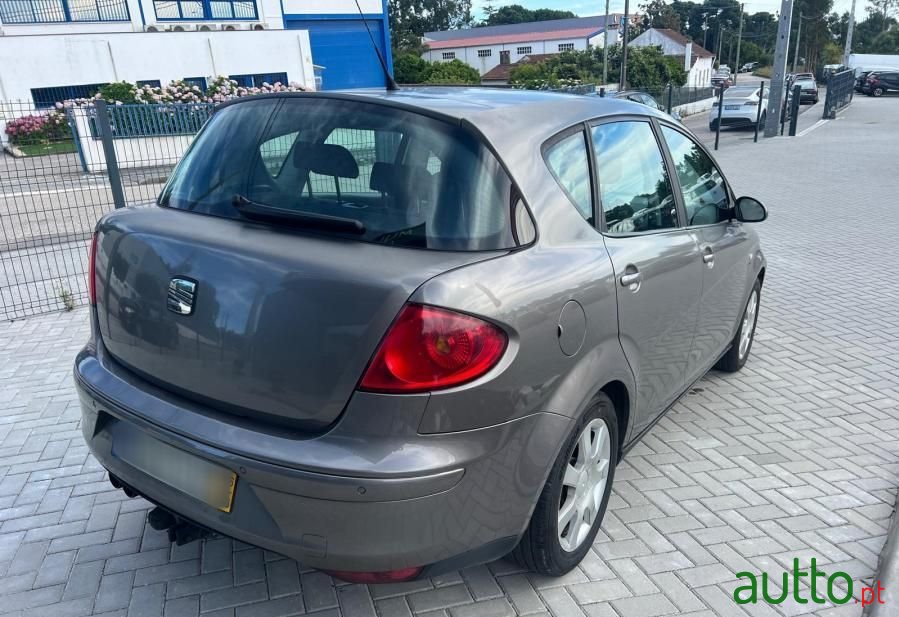 2006' SEAT Toledo photo #3