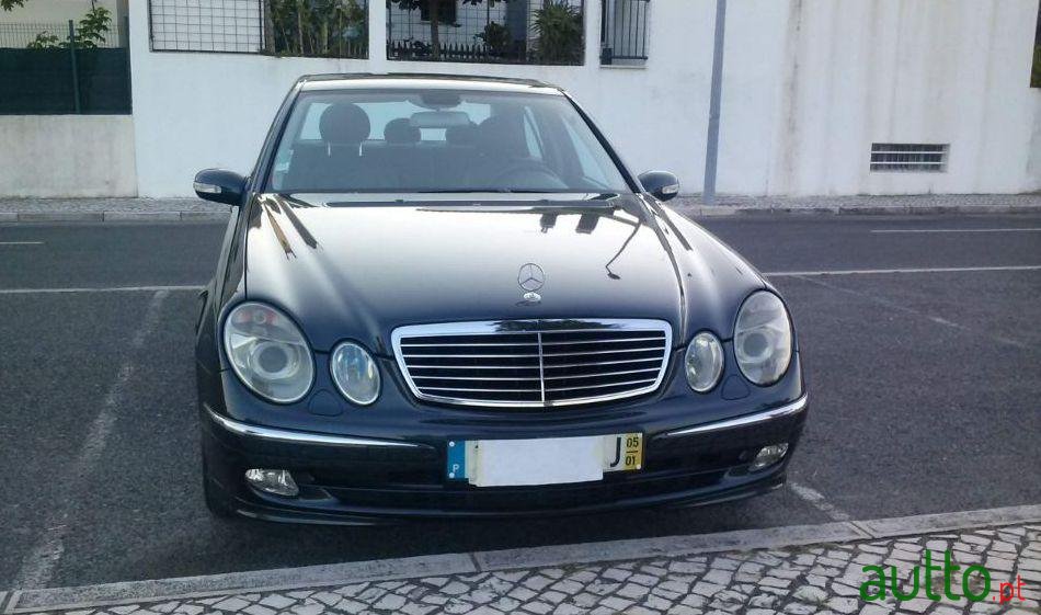 2005' Mercedes-Benz E-270 photo #1