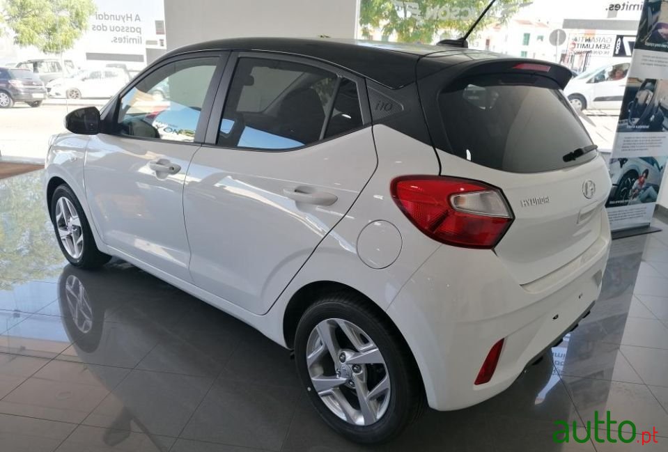 2022' Hyundai i10 photo #4