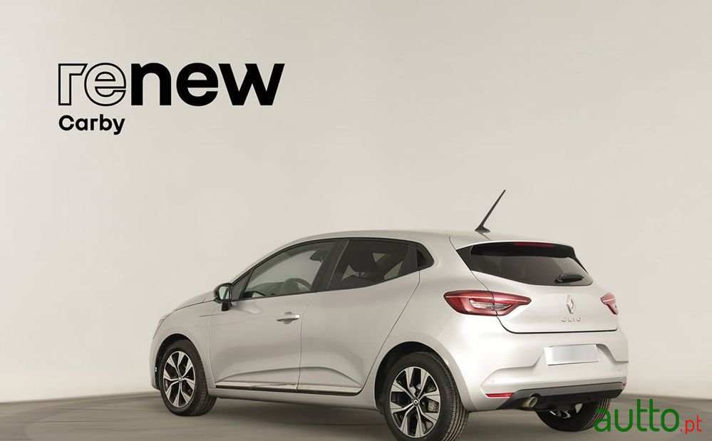 2023' Renault Clio photo #4