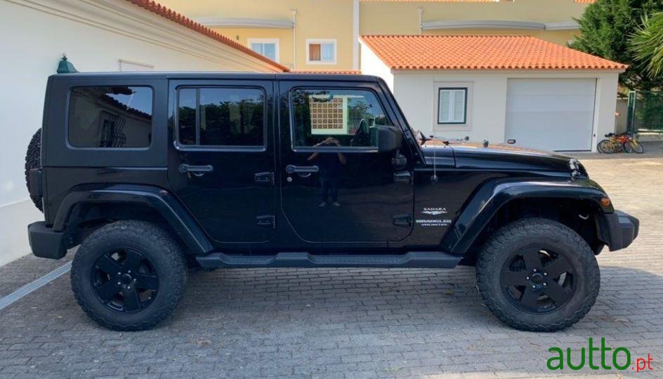 2010' Jeep Wrangler photo #3