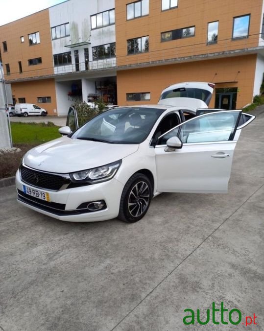 2016' DS Automobiles Ds4 photo #4