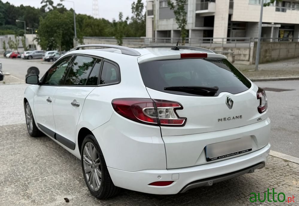 2011' Renault Mégane Sport Tourer photo #4
