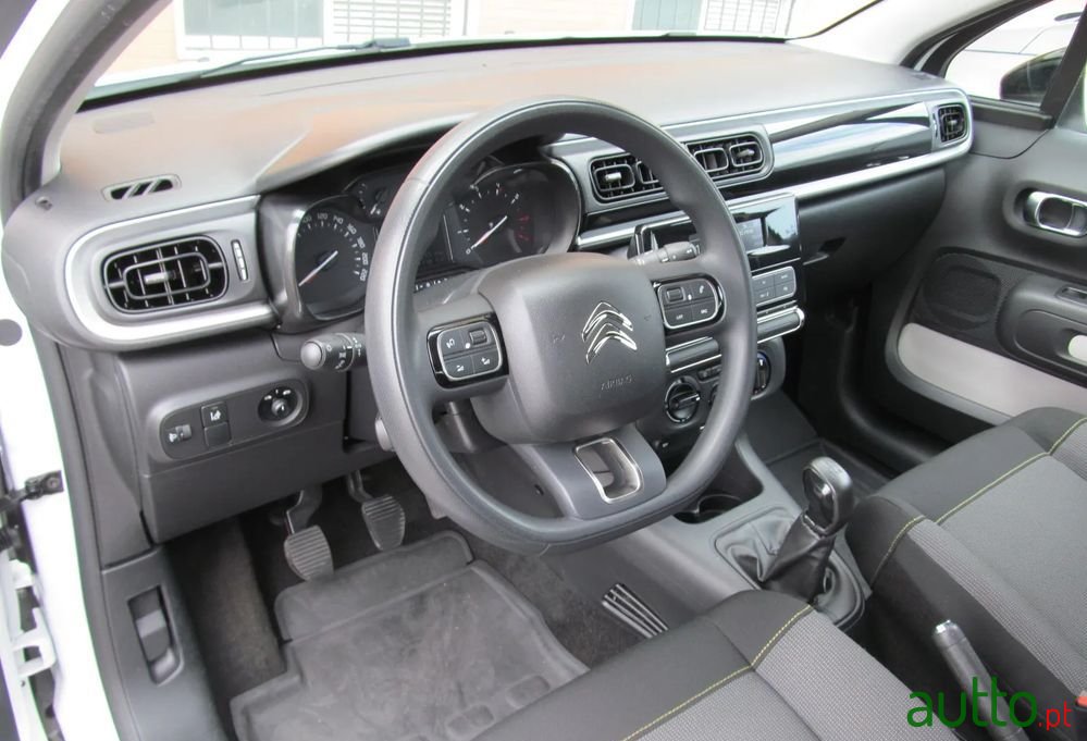 2021' Citroen C3 photo #3