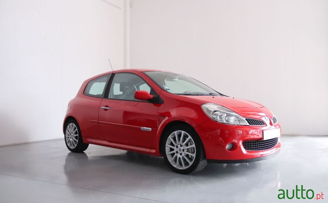 2006' Renault Clio Sport photo #1