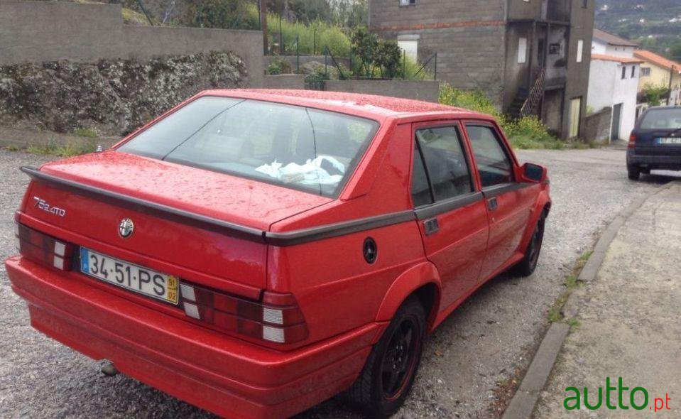 1991' Alfa Romeo 75 2.4 Td photo #4