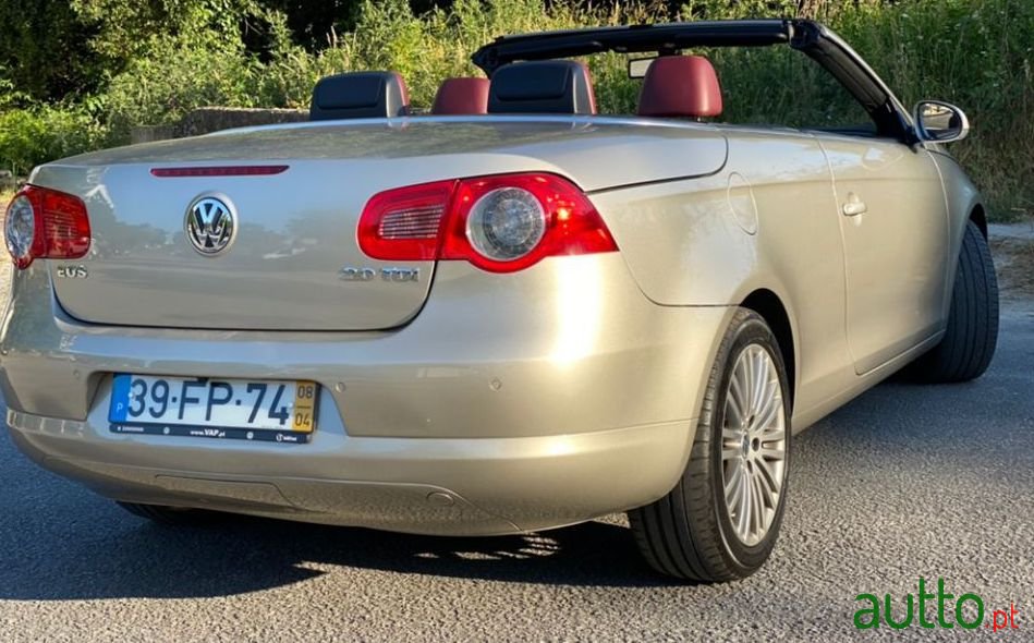 2008' Volkswagen Eos photo #3