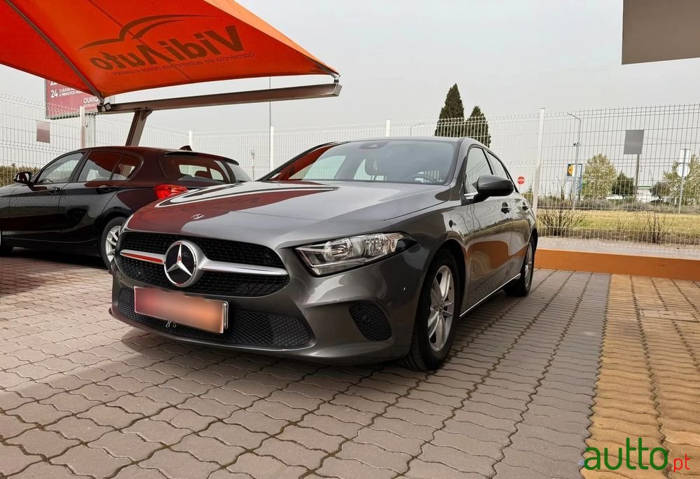 2020' Mercedes-Benz A 160 Style Plus photo #3