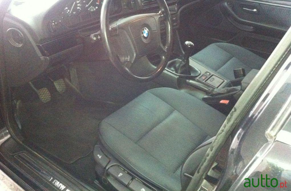2000' BMW 520 d photo #1