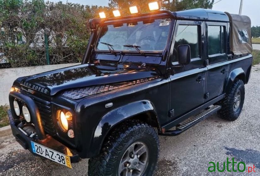 2005' Land Rover Defender photo #4