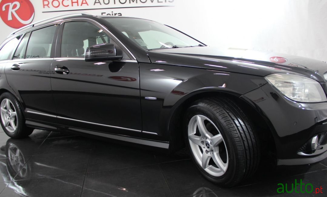 2009' Mercedes-Benz C-220 photo #3