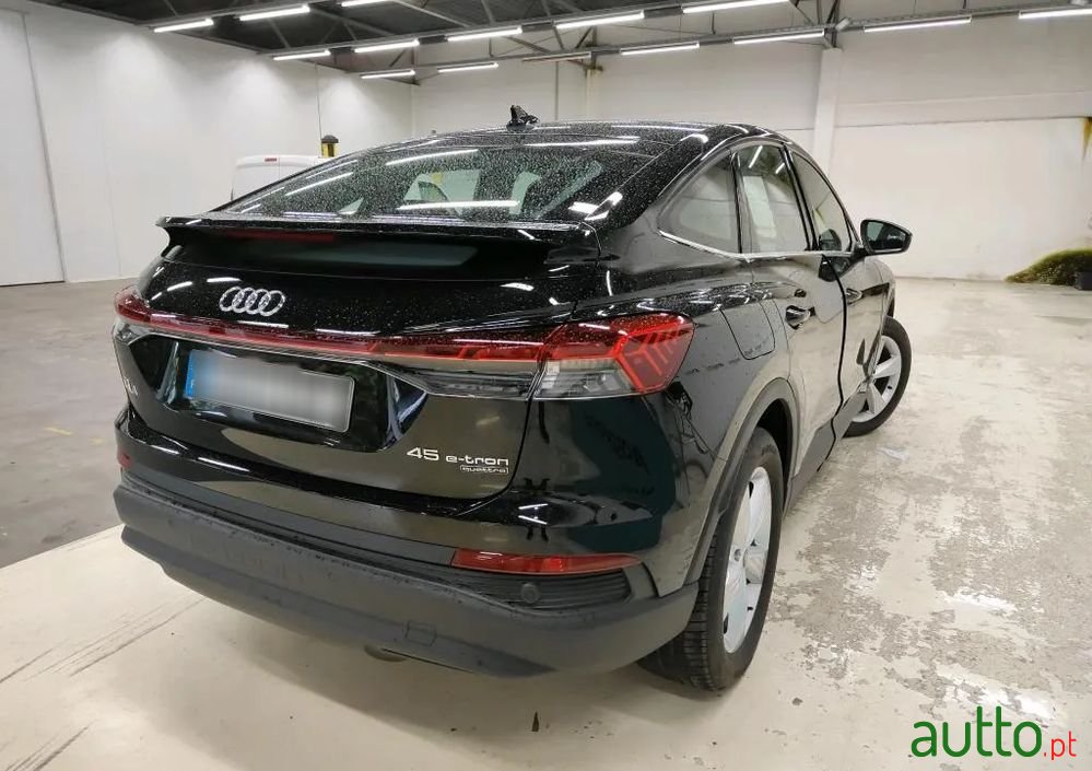 2024' Audi Q4 Sportback E-Tron photo #2