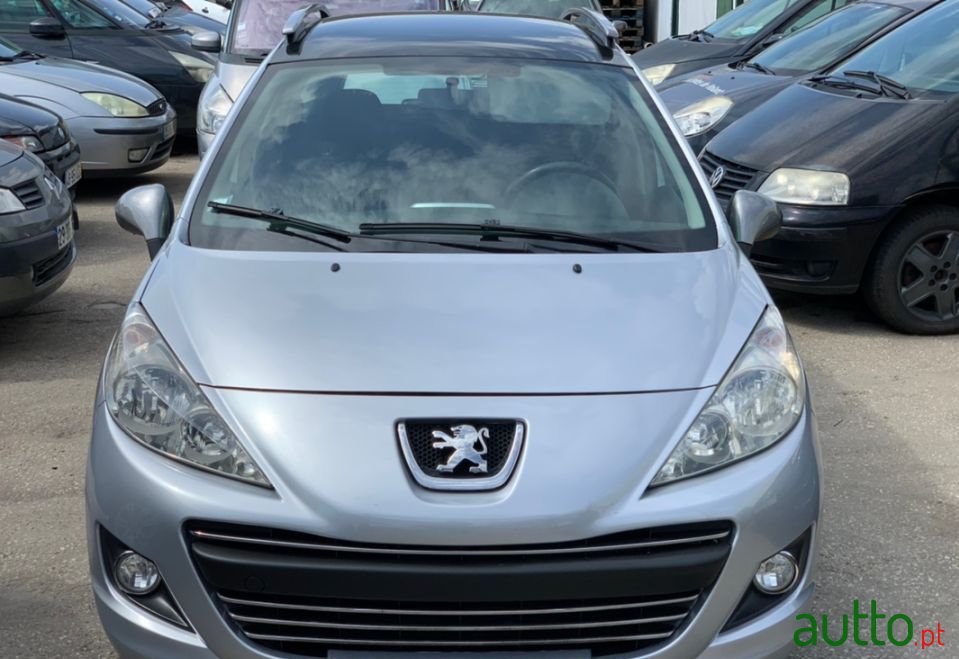 2010' Peugeot 207 Sw photo #4