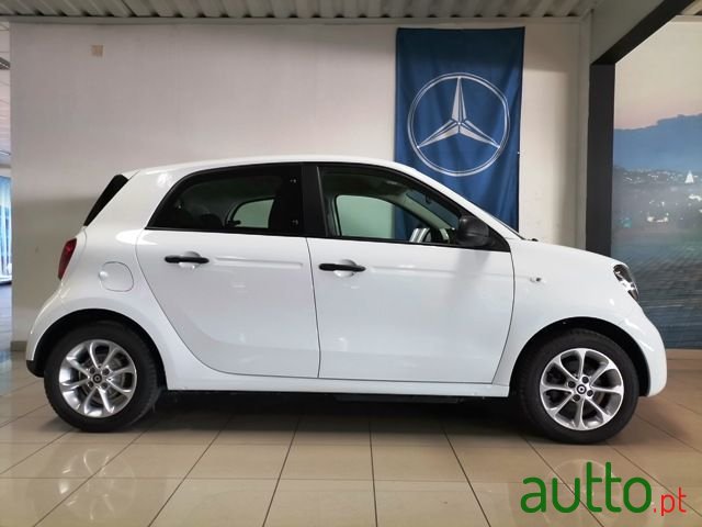 2018' Smart Forfour photo #2