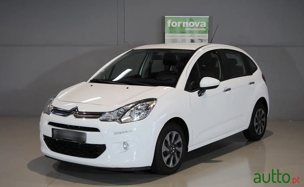 2015' Citroen C3 1.4 Hdi Exclusive photo #2