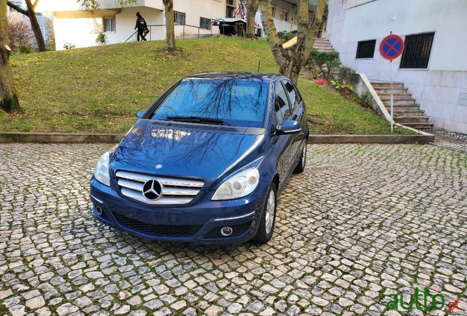 2009' Mercedes-Benz B-170 photo #1