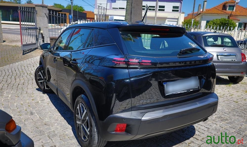 2024' Peugeot 2008 1.2 Puretech Active photo #2