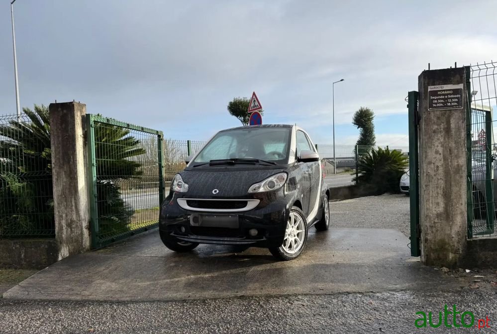 2011' Smart Fortwo 0.8 Cdi Pulse 54 photo #1
