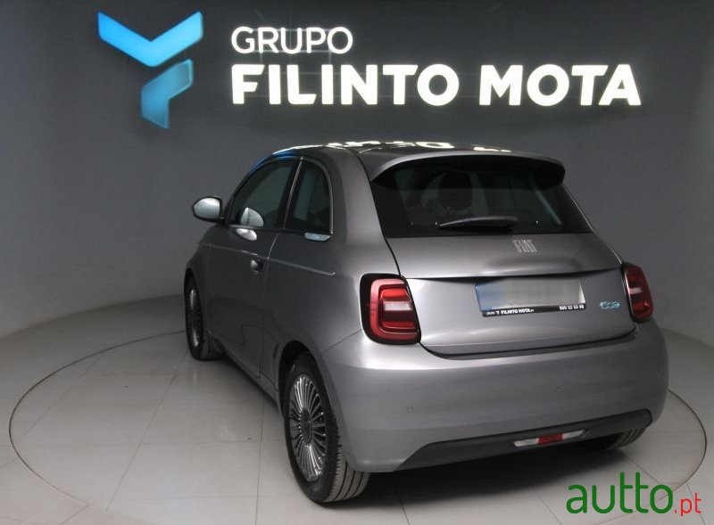 2022' Fiat 500e Icon photo #4