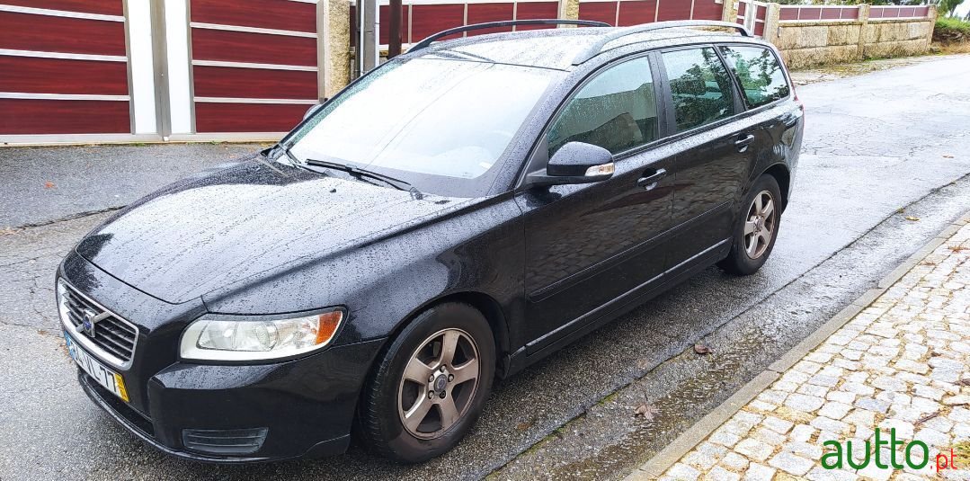 2010' Volvo V50 photo #4