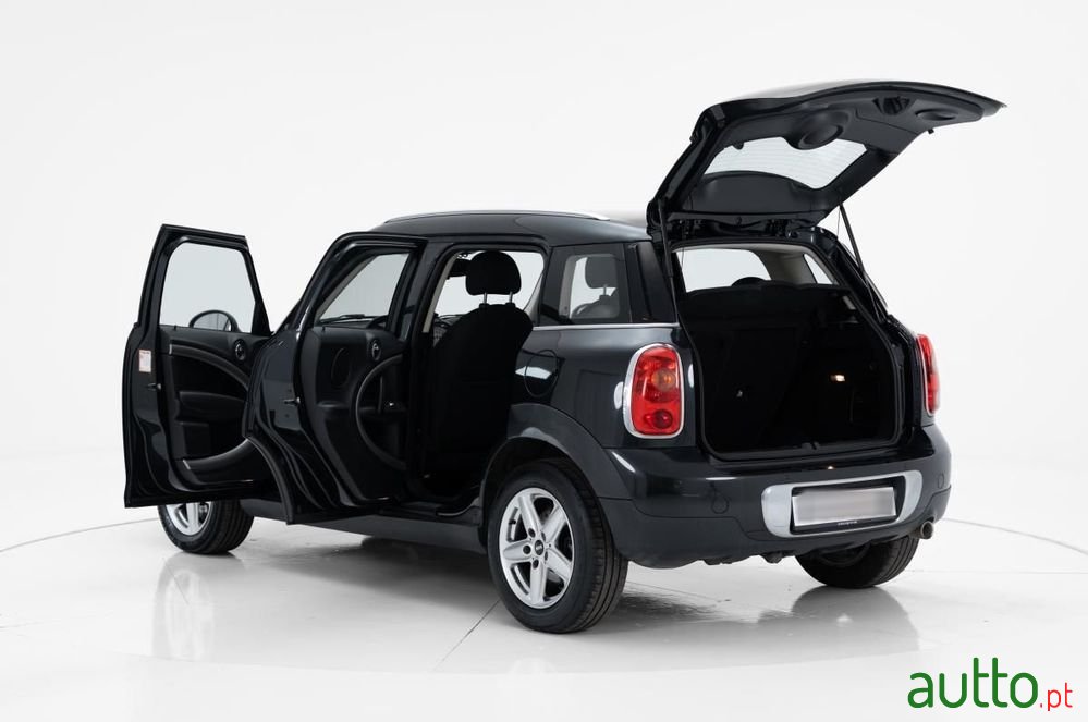2014' MINI Countryman photo #5