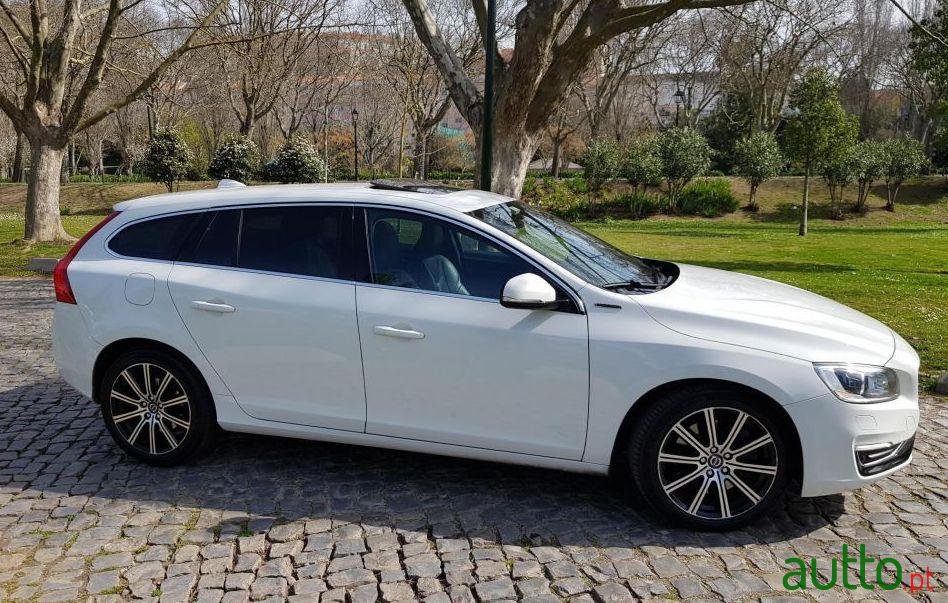 2014' Volvo V60 photo #1