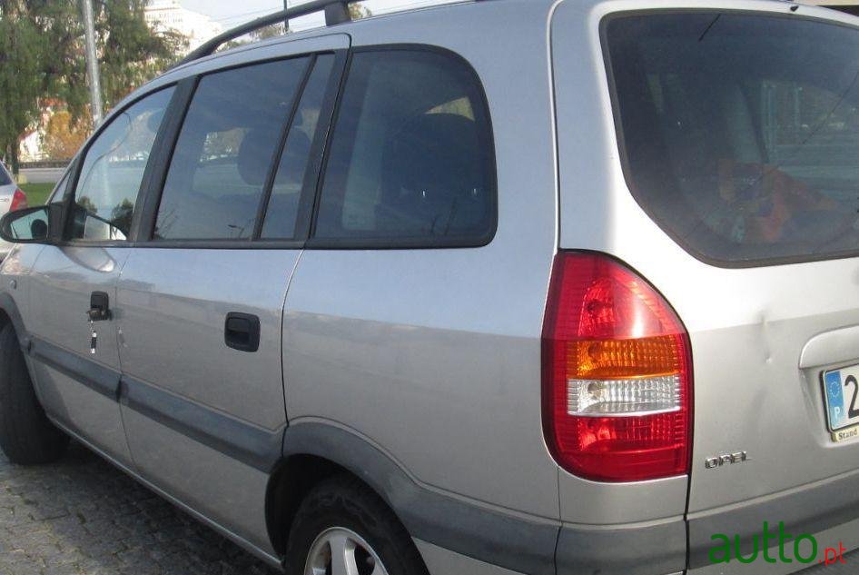 1999' Opel Zafira photo #3